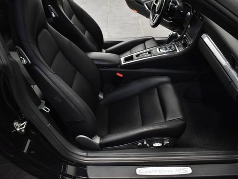 Used 2017 Porsche 911 Carrera 4S image 19