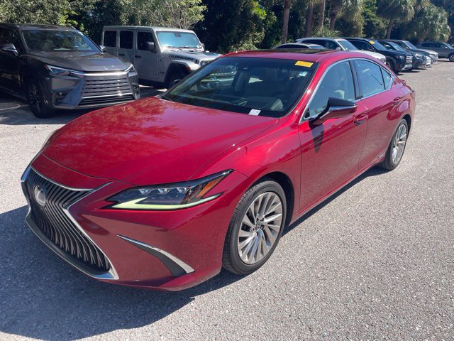 Used 2021 Lexus ES 300h Ultra Luxury w/ Accessory Package 2 FWD image 5