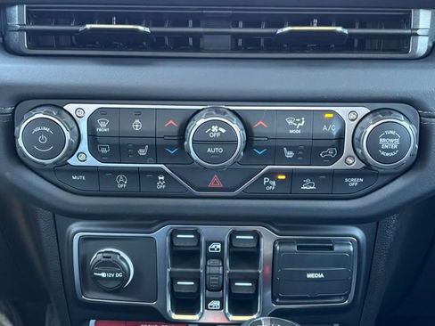 New 2026 Jeep Gladiator Rubicon AWD/4WD image 18