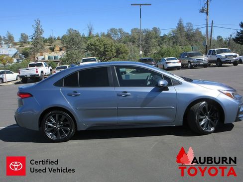 Certified 2024 Toyota Corolla SE image 3