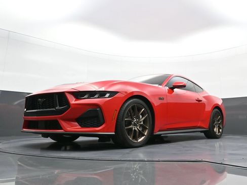 Used 2024 Ford Mustang GT Premium image 23