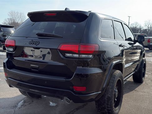 Used 2019 Jeep Grand Cherokee Altitude image 5