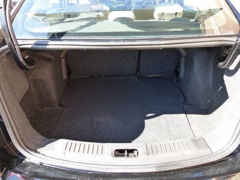 Used 2016 Ford Fiesta Titanium FWD image 38