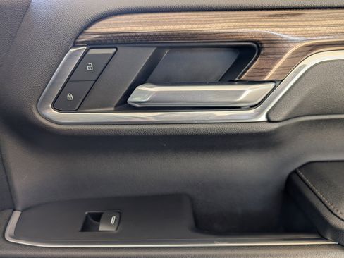 Used 2023 Chevrolet Silverado 1500 LT w/ Convenience Package II AWD/4WD image 20