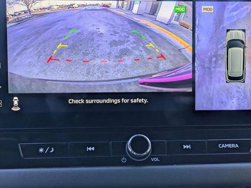 Used 2025 Mitsubishi Outlander SE image 15