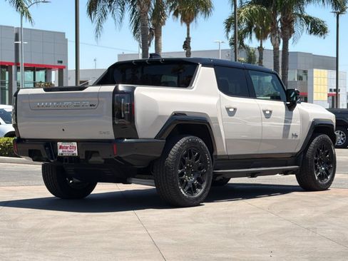 New 2026 GMC Hummer EV 4x4 Crew Cab image 4