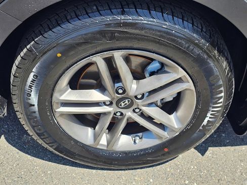 Used 2018 Hyundai Santa Fe Sport FWD image 9