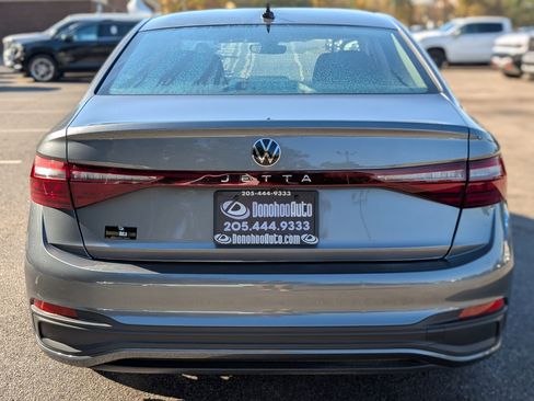 Used 2025 Volkswagen Jetta S image 8