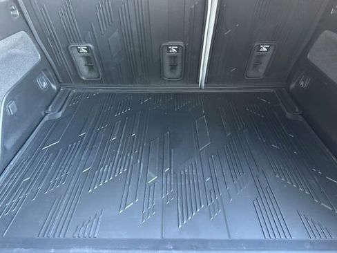 New 2026 Cadillac Optiq Luxury 1 image 15