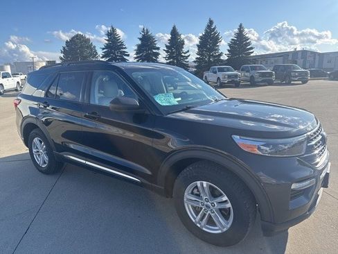 Certified 2024 Ford Explorer XLT w/ Equipment Group 202A image 2