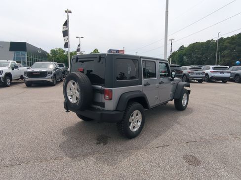 Used 2016 Jeep Wrangler Unlimited Sport w/ Quick Order Package 24S AWD/4WD image 8