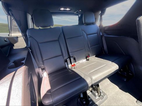 Used 2023 Chevrolet Tahoe LT w/ LT Signature Plus Package image 17