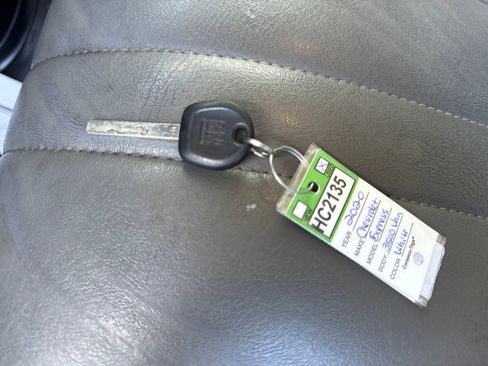 Used 2020 Chevrolet Express 3500 image 29