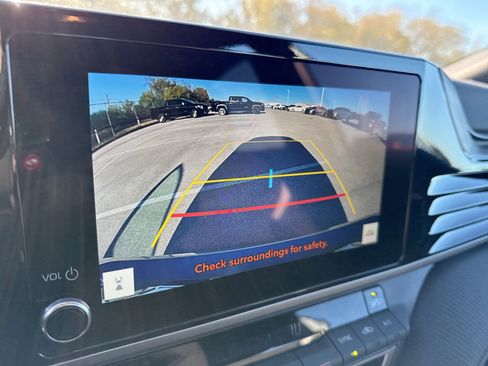 Certified 2026 Toyota Camry SE image 23