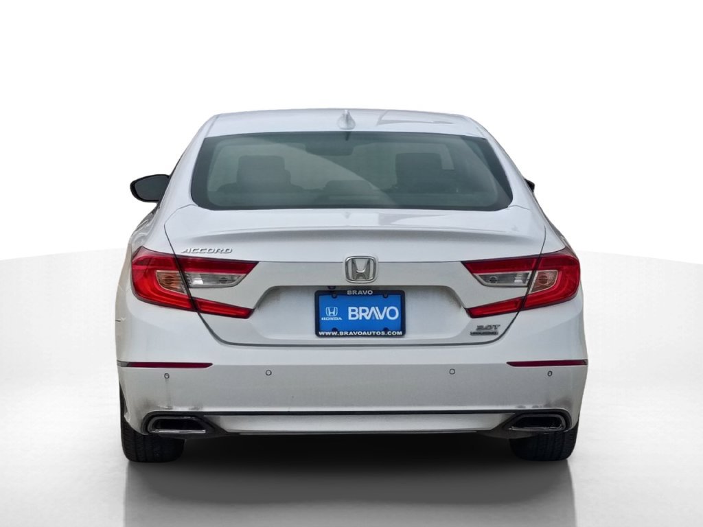 Used 2018 Honda Accord Touring image 7