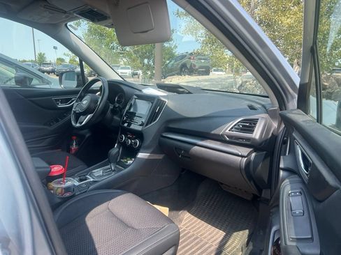 Used 2023 Subaru Forester Premium AWD/4WD image 8