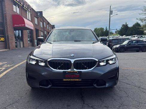 Used 2019 BMW 330i xDrive Sedan w/ Driving Assistance Package AWD/4WD image 2
