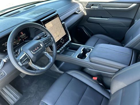 Used 2024 GMC Acadia Elevation FWD image 10