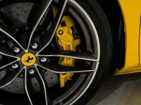 Used 2017 Ferrari 488 Spider image 51