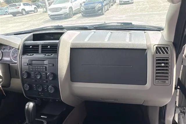 Used 2012 Ford Escape XLS FWD image 8