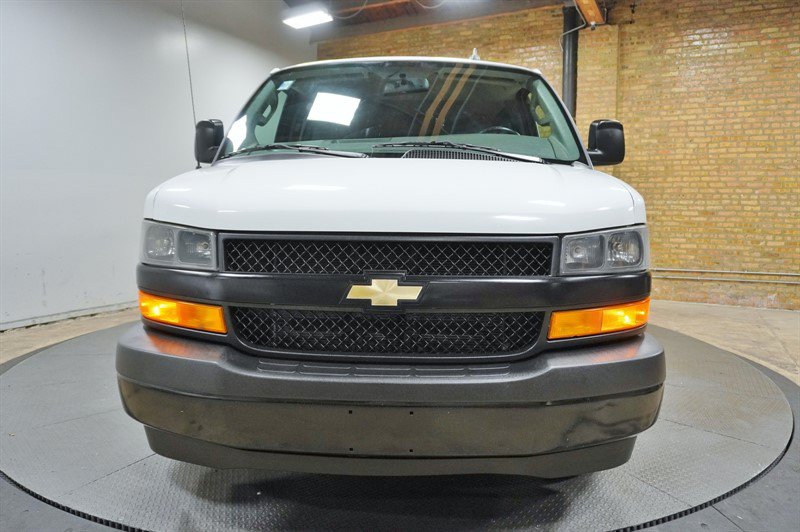 Used 2019 Chevrolet Express 3500 LS RWD image 4