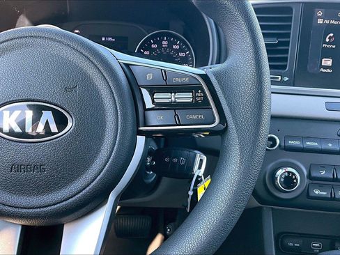 Used 2020 Kia Sportage LX image 10