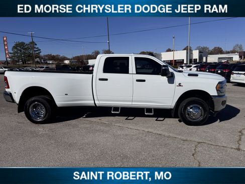 Used 2024 RAM 3500 Tradesman w/ Chrome Appearance Group image 7
