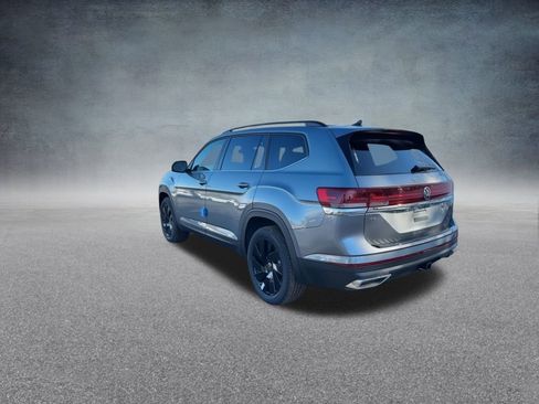 New 2025 Volkswagen Atlas SE image 16