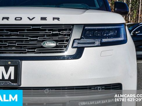Used 2024 Land Rover Range Rover SE image 11