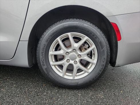Certified 2020 Chrysler Voyager Lxi FWD image 18