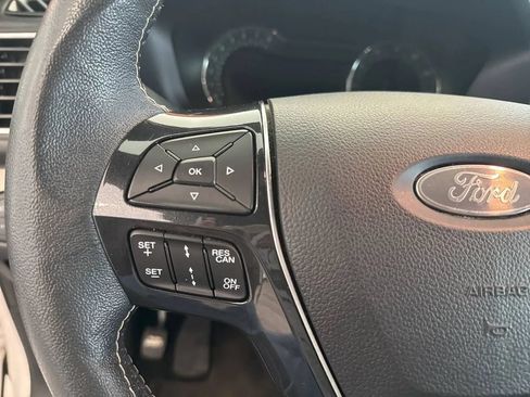 Used 2018 Ford Explorer Platinum AWD/4WD image 27