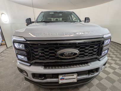 New 2025 Ford F350 Lariat w/ Lariat Ultimate Package