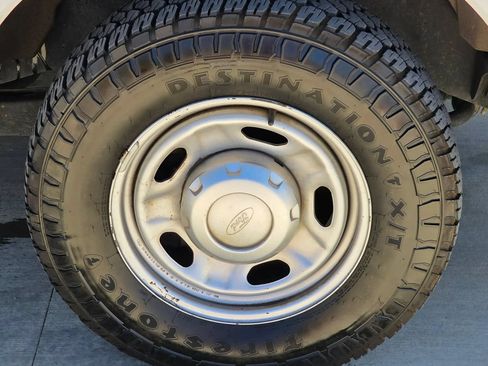 Used 2021 Ford F250 XL w/ Power Equipment Group RWD image 29