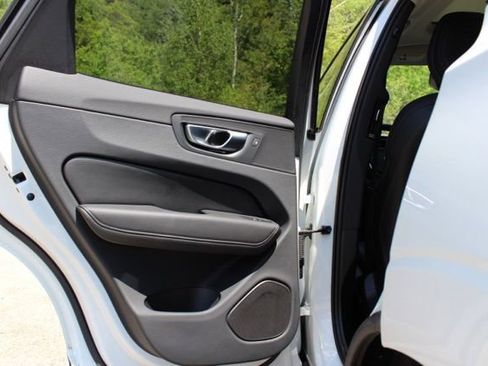 Certified 2023 Volvo XC60 T8 Plus w/ Climate Package AWD/4WD image 21