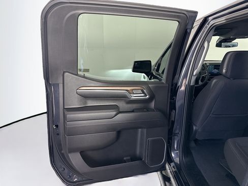 Used 2024 Chevrolet Silverado 1500 LT image 25