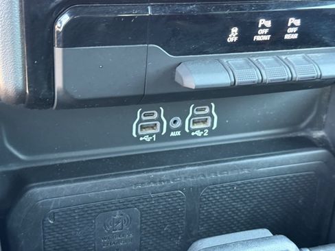 Used 2025 RAM 1500 Rebel w/ Rebel Level 1 Equipment Group AWD/4WD image 15