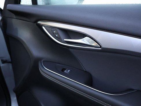 New 2025 Buick Envision Sport Touring image 9