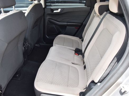 Used 2021 Ford Escape SE w/ SE Sport Appearance Package FWD image 11