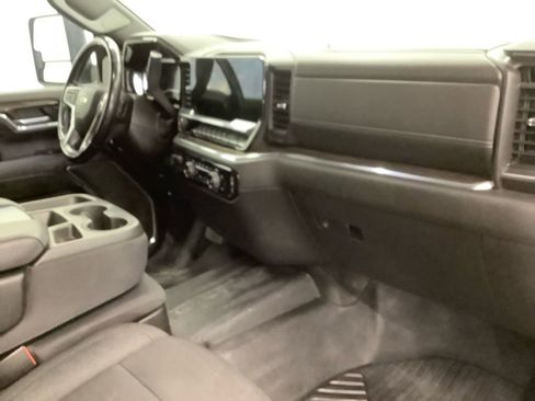 Used 2024 Chevrolet Silverado 2500 LT AWD/4WD image 29