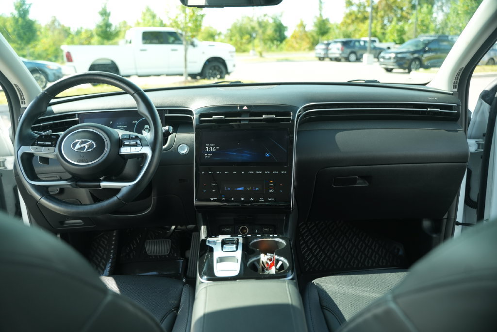 Used 2022 Hyundai Tucson Limited AWD/4WD image 28