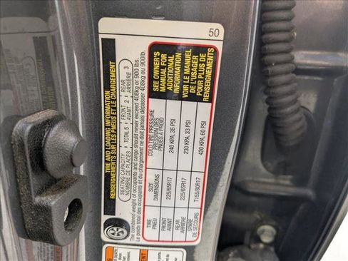 Used 2018 Subaru Outback 2.5i Premium image 15