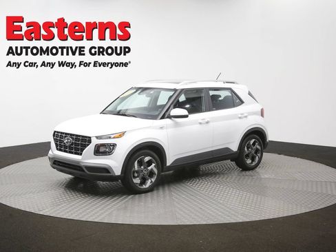 Used 2025 Hyundai Venue SEL FWD image 53