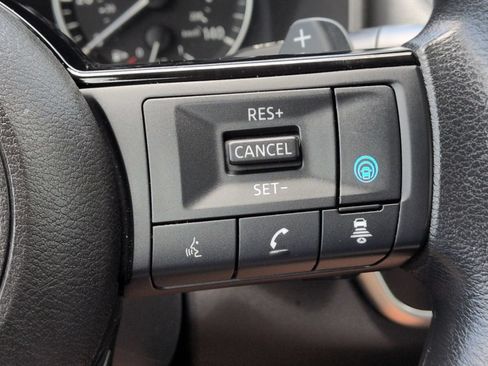 Used 2023 Nissan Rogue SV FWD image 29
