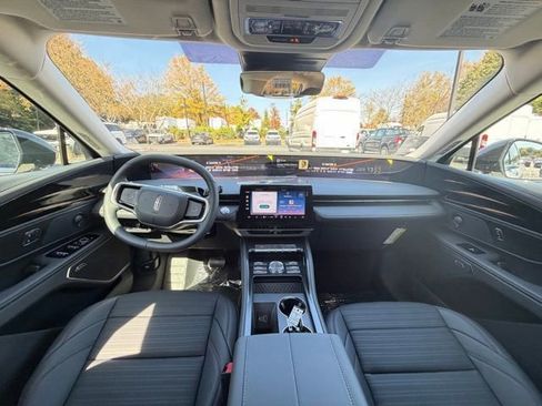 New 2026 Lincoln Nautilus Reserve AWD/4WD image 12