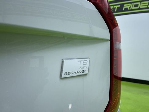 Used 2022 Volvo XC90 T8 Inscription Expression image 14