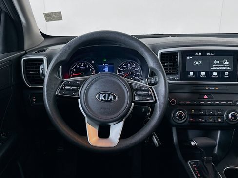 Used 2022 Kia Sportage LX FWD image 17