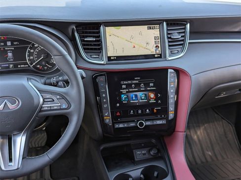 New 2025 INFINITI QX50 Sport image 17