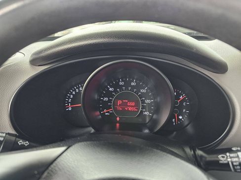 Used 2015 Kia Soul FWD image 14