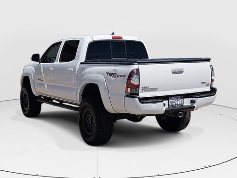 Used 2014 Toyota Tacoma 4x4 Double Cab w/ TRD Sport Package image 5