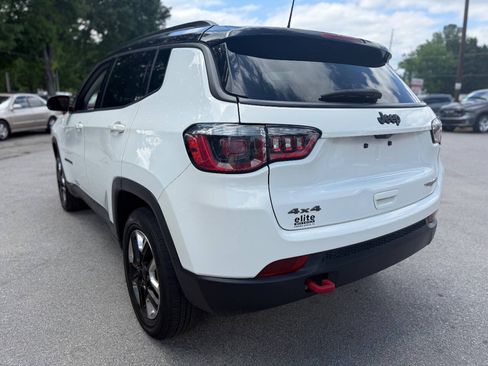 Used 2017 Jeep Compass Trailhawk w/ Leather Interior Group AWD/4WD image 4